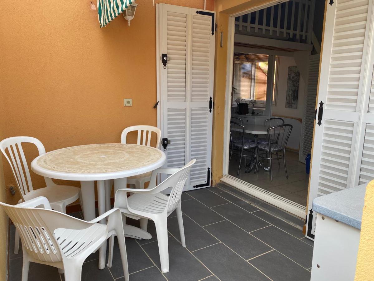 Joli Appartement Mezzanine Avec Parking La Roquille Агде Екстериор снимка