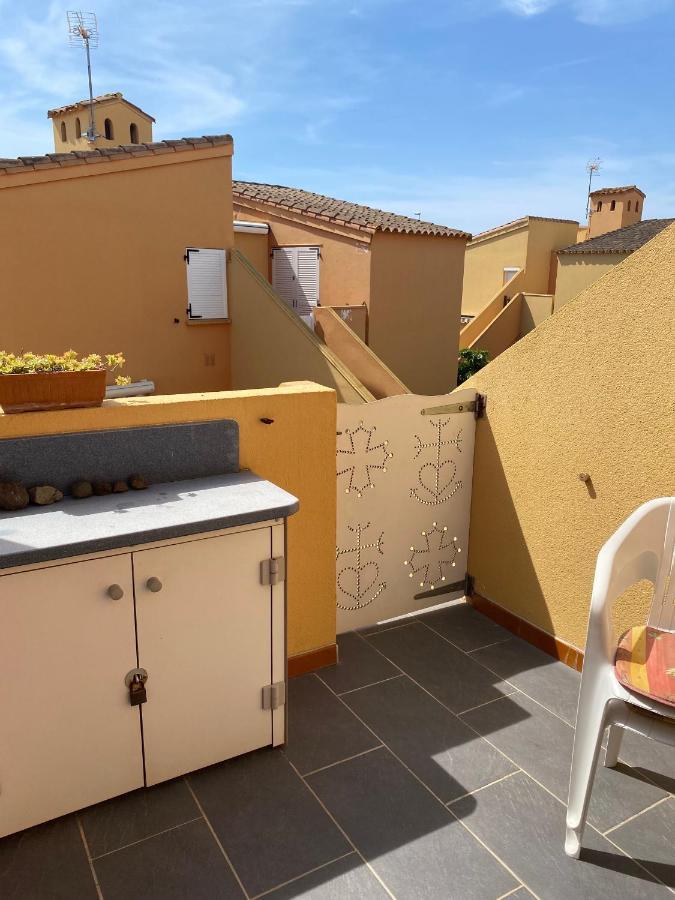 Joli Appartement Mezzanine Avec Parking La Roquille Агде Екстериор снимка